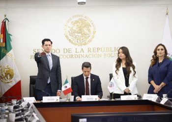 Roberto Velasco acude al Senado para avanzar en su ratificación en la SRE