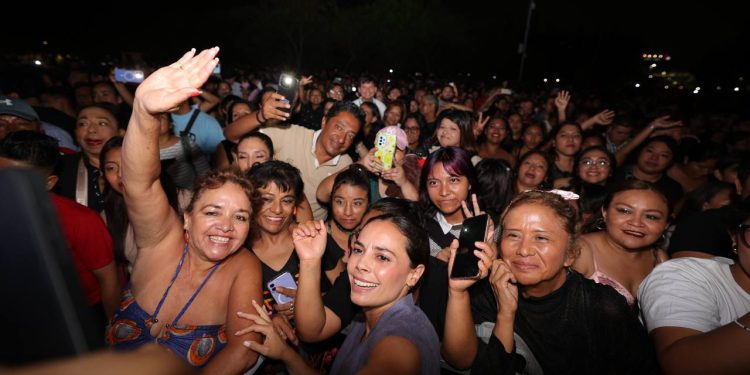 Más de 31 mil disfrutan show de Los Ángeles Azules en Cancún: Ana Paty Peralta