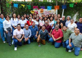 Reconoce Ana Paty Peralta a madres trabajadoras de Servicios Públicos Municipales