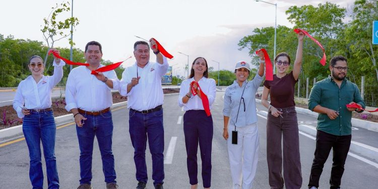 Ana Paty Peralta inaugura avenida 127 en Cancún