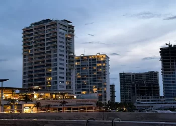 Tragedia en Puerto Cancún: menor francesa fallece tras brutal caída