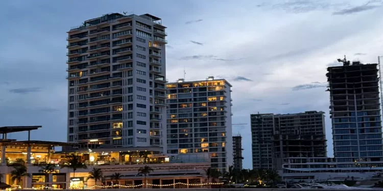 Tragedia en Puerto Cancún: menor francesa fallece tras brutal caída