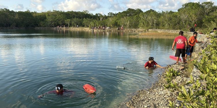 Estudiante desaparece en laguna de Cancún; jugaba con amigos