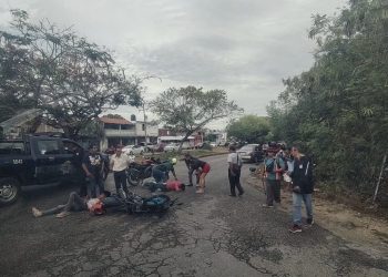 Fuerte choque deja dos lesionados en la región 95 de Cancún