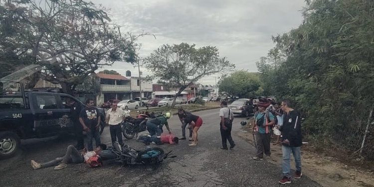 Fuerte choque deja dos lesionados en la región 95 de Cancún