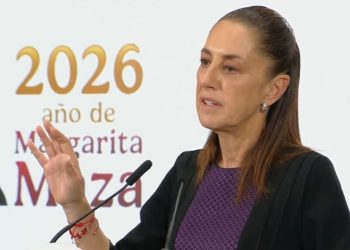 “Está en Sinaloa”: Sheinbaum afirma que Rocha Moya sigue en México y minimiza ataque