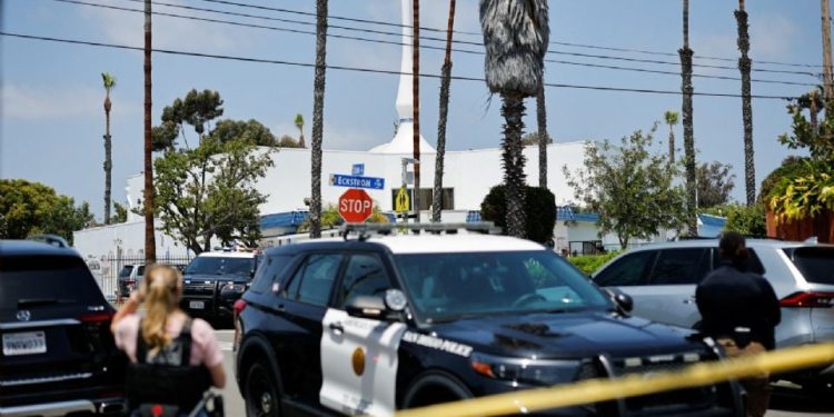 Tiroteo en mezquita de San Diego deja cinco muertos, incluidos dos agresores