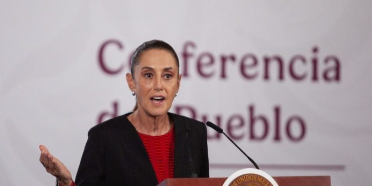 “Sigue en su casa”: Sheinbaum habla sobre Rocha Moya tras acusaciones en EU