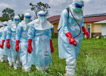 OMS eleva a “muy alto” riesgo por brote de ébola en Congo