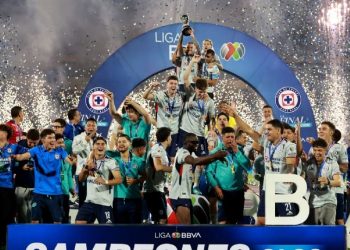 ¡Un título de película! Cruz Azul derrota a Pumas y conquista la décima estrella
