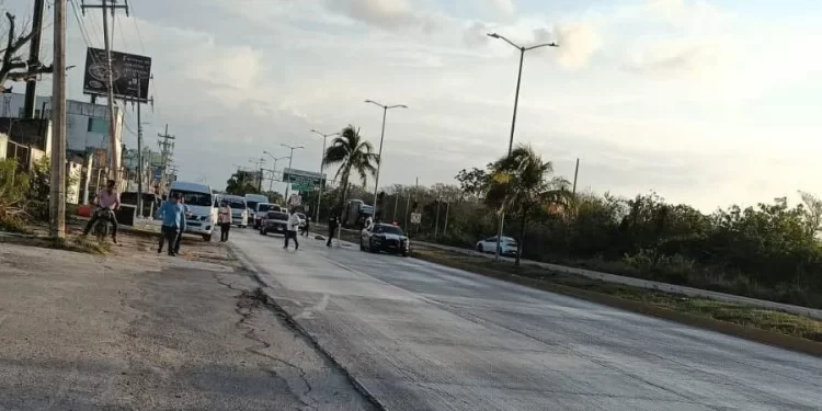 Motociclista muere tras accidente en la Colosio en Cancún