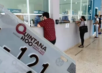 Cerca de 100 mil vehículos siguen sin cambio de placas en Quintana Roo