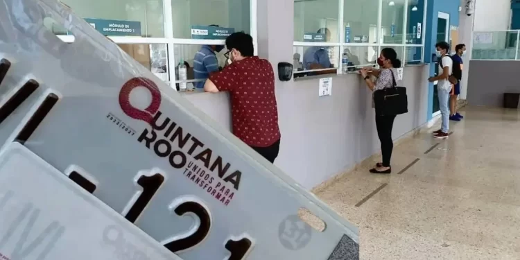 Cerca de 100 mil vehículos siguen sin cambio de placas en Quintana Roo