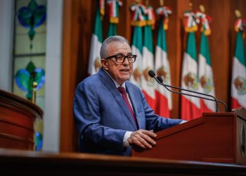 Sheinbaum confirma congelamiento de cuentas de Rocha Moya