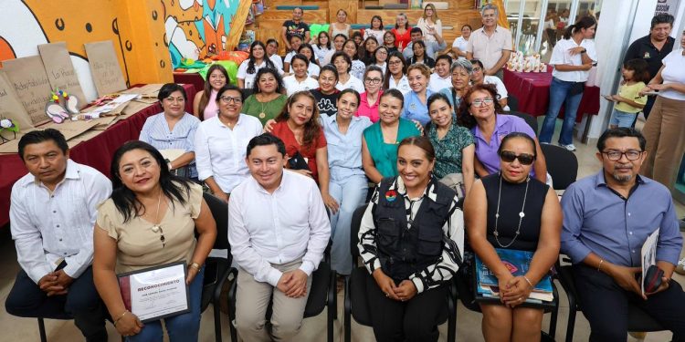 Ana Paty Peralta impulsa capacitación a docentes de Cancún
