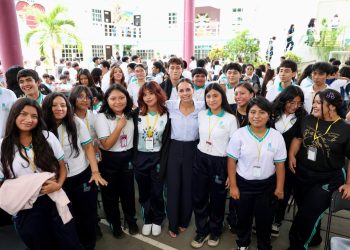 A través de la convivencia prevenimos adicciones en jóvenes: Ana Paty Peralta