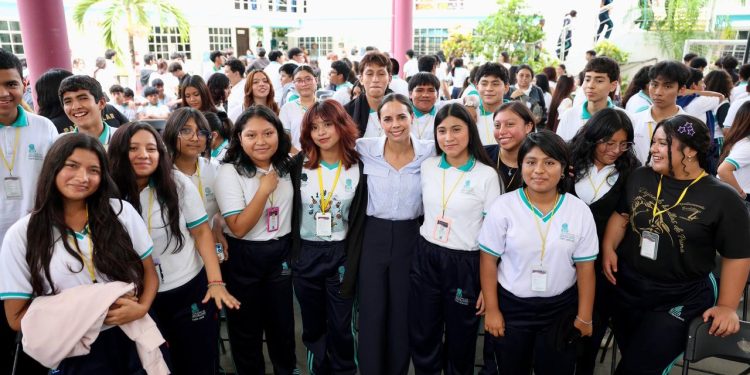 A través de la convivencia prevenimos adicciones en jóvenes: Ana Paty Peralta