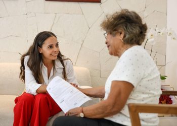 Cercana a la gente, Ana Paty Peralta escucha a Cancún
