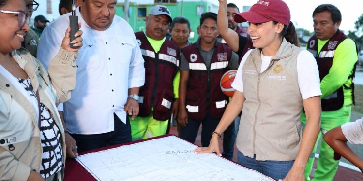 Trabajando en equipo mejoramos Cancún: Ana Paty Peralta