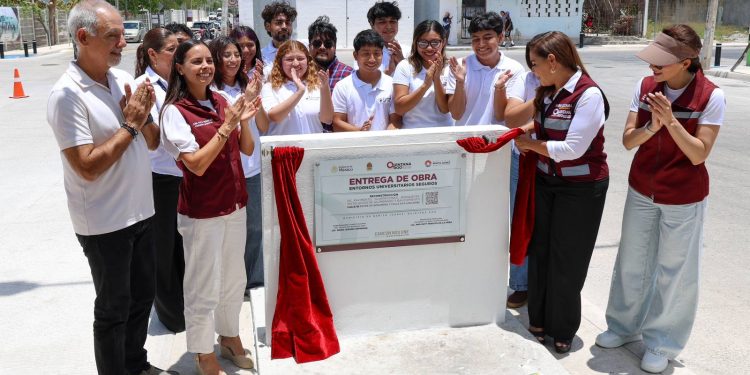 Mejoran la movilidad en Cancún con obras encabezadas por Ana Paty Peralta y Mara Lezama