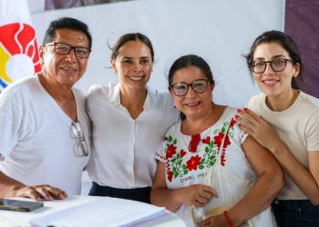 Ana Paty Peralta acerca más de 130 servicios a la Supermanzana 517