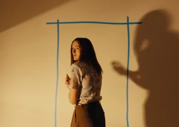 ‘Backrooms’ regresará a los cines con escena adicional
