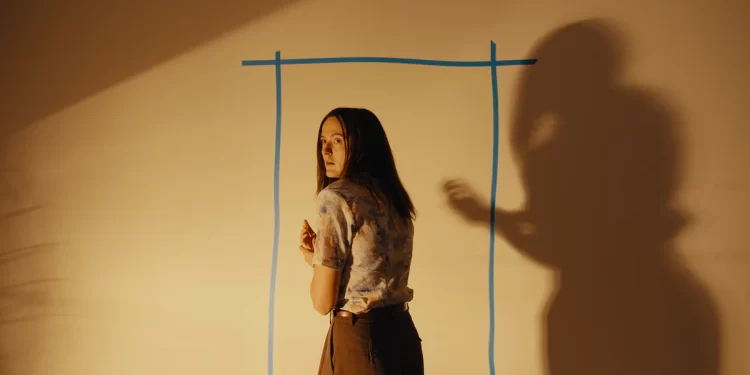 ‘Backrooms’ regresará a los cines con escena adicional