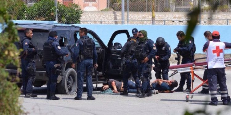 Operativo militar tras la balacera registrada en San José del Cabo donde se aseguró un lanzagranadas.