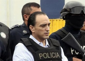 Conflicto judicial retrasa salida de prisión de Roberto Borge