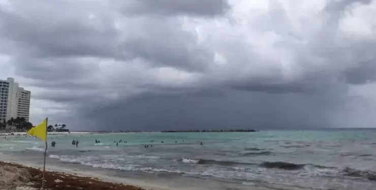 Clima en Quintana Roo: calor intenso y lluvias aisladas marcarán la jornada