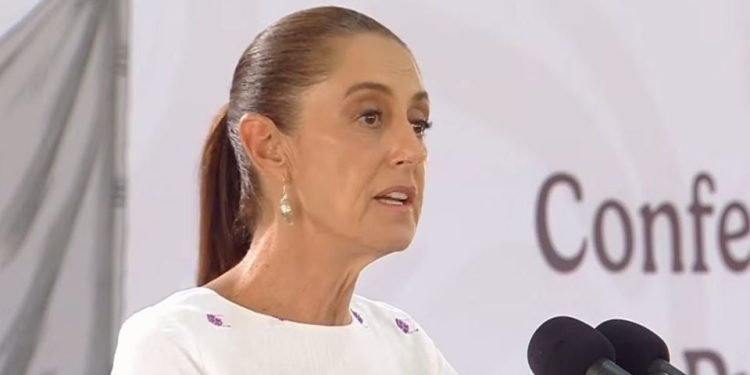 Sheinbaum cuestiona identidad de participantes en protestas de la CNTE