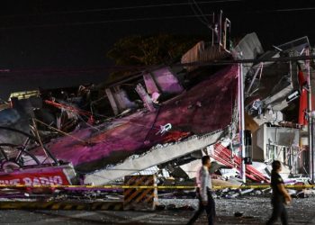 Terremoto de 7.8 en Filipinas deja 19 muertos y 12 desaparecidos