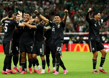 México cumple en Guadalajara y amarra el primer lugar del Grupo A