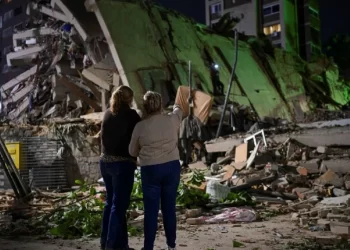Suman 164 muertos y 970 heridos tras doble sismo en Venezuela