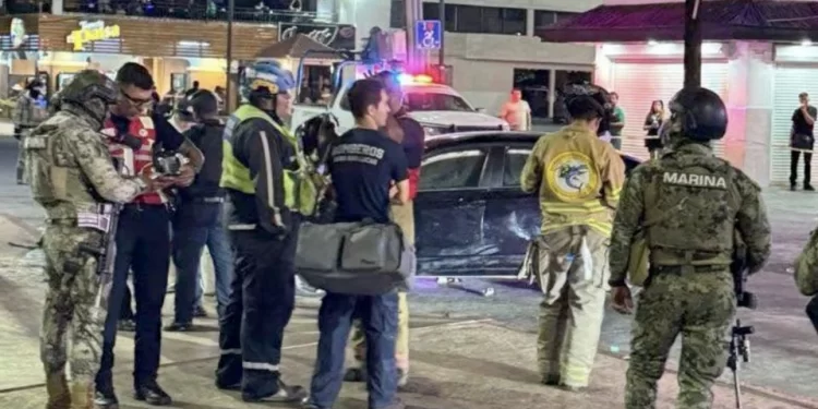 Reportan grave al conductor tras atropello de 17 aficionados en Cabo San Lucas