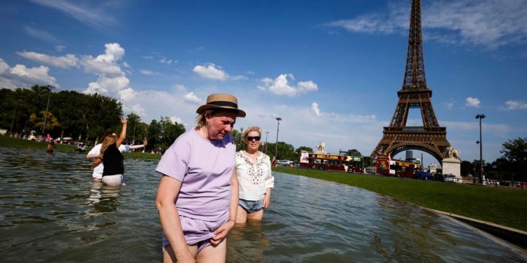Ola de calor en Francia eleva tragedia con 40 muertes reportadas