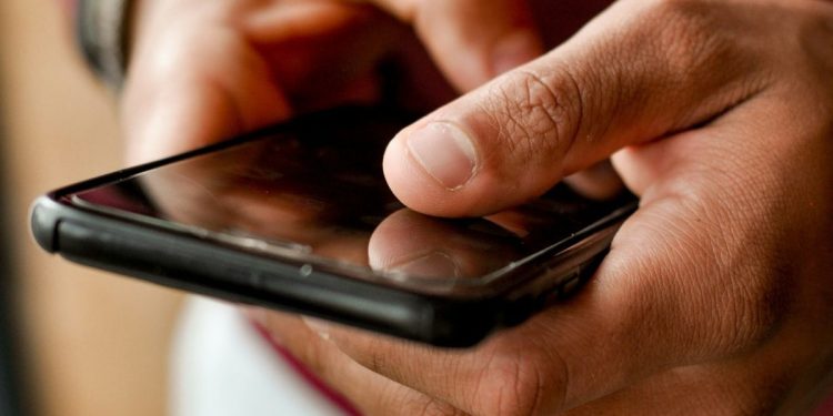 Anuncian nueva prórroga para registro de líneas celulares