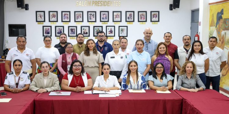 Todo el Ayuntamiento trabaja por cuidar de las mujeres en Cancún: Ana Paty Peralta