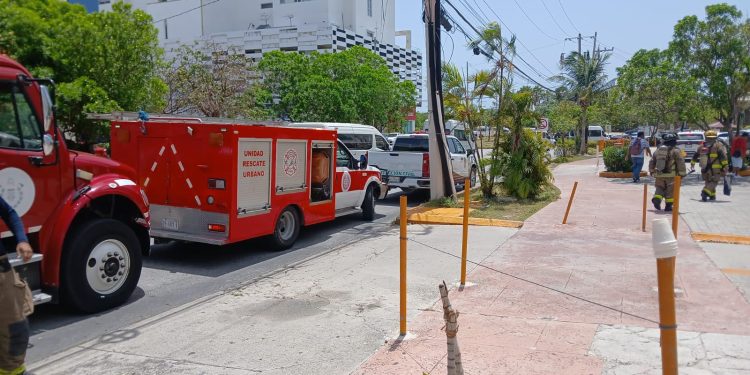 Actuación inmediata controla incidente en oficinas del SAT Cancún