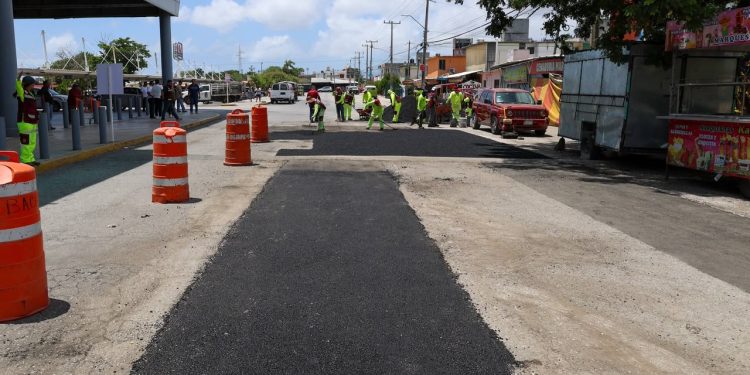 Ayuntamiento de BJ mantiene bacheo permanente en Cancún