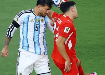 Homenaje de la selección argentina a Antonio Rattín en el Mundial