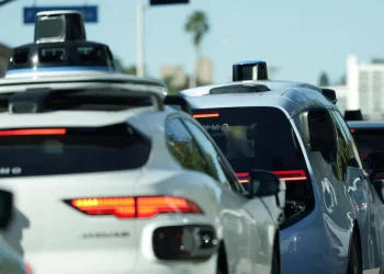 Waymo expandirá sus coches autónomos a 4 nuevas ciudades en 2026