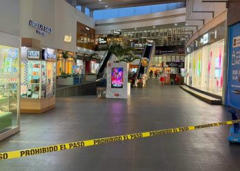 Cortocircuito desata evacuación en Plaza Las Américas Cancún