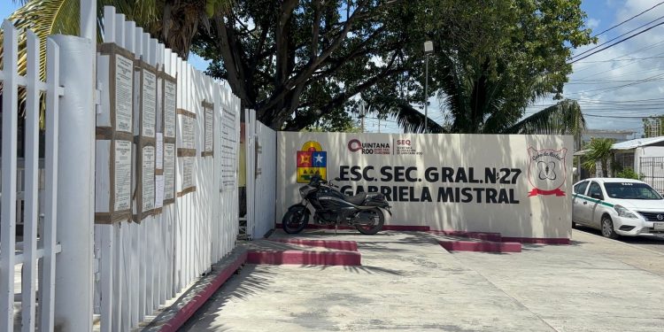 Inician vacaciones de verano tras cierre escolar en Quintana Roo