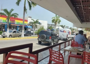 Restaurantes enfrentan cierres por crisis turística y aumento de costos operativos
