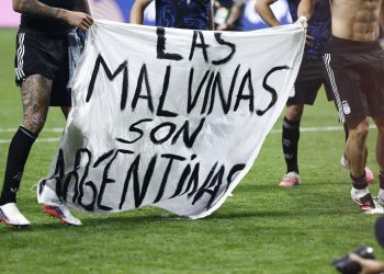 Reino Unido pide a FIFA investigar gesto argentino por las Malvinas
