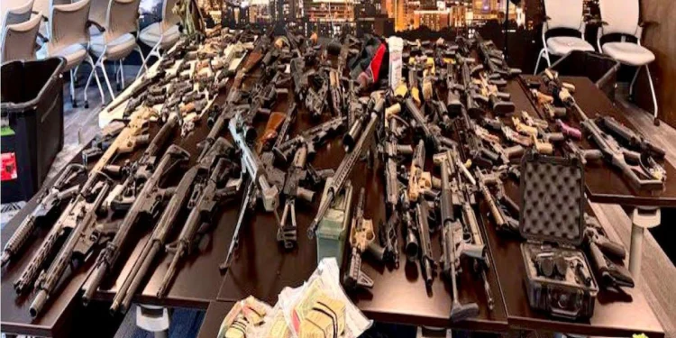 Operación en EE.UU. confisca 138 armas para México, incluyendo rifles Barrett