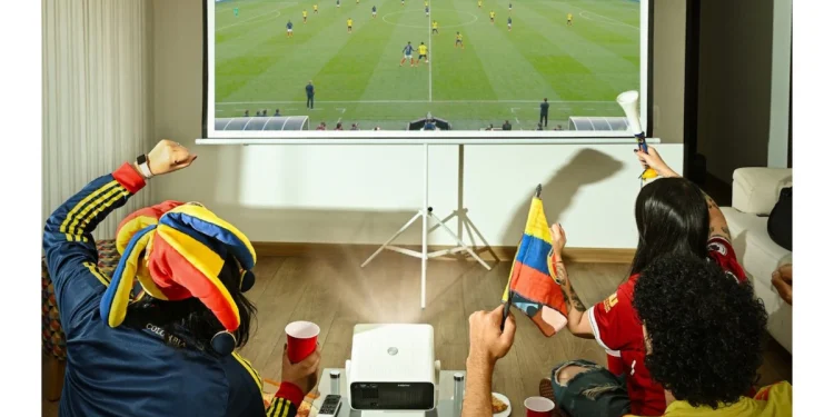Cómo ver el Mundial 2026 en proyector: consejos para armar un estadio en casa