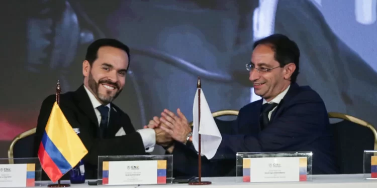 Abelardo de la Espriella presenta los puntos clave del empalme con Petro
