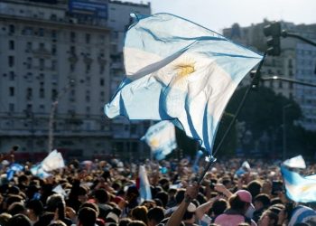 Dos muertos en Argentina tras festejos por avance al Mundial: uno sufrió un infarto y otro fue baleado